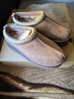 Uggtazzman women size 8