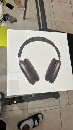 BRAND NEW AIRPODS MAX
