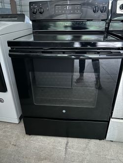 GE Black Ceramic Range
