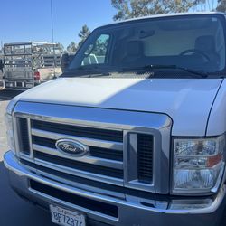 2009 Ford E-350
