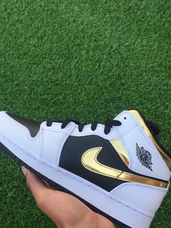 Jordan 1 Mid White Gold