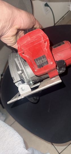 Milwaukee 6-12” (165mm) circular saw