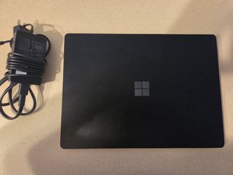 Microsoft surface laptop intel Ultra 7 165H 32 GB Ram Memory 16-core 22-threads Processor 2k Touchscreen