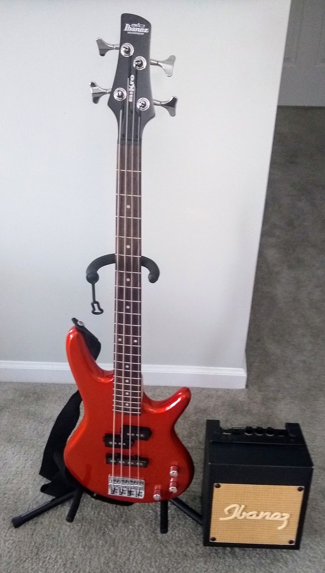 Bass Ibanez Gio Mikro with amplifier Ibanez Aca15T and original bag