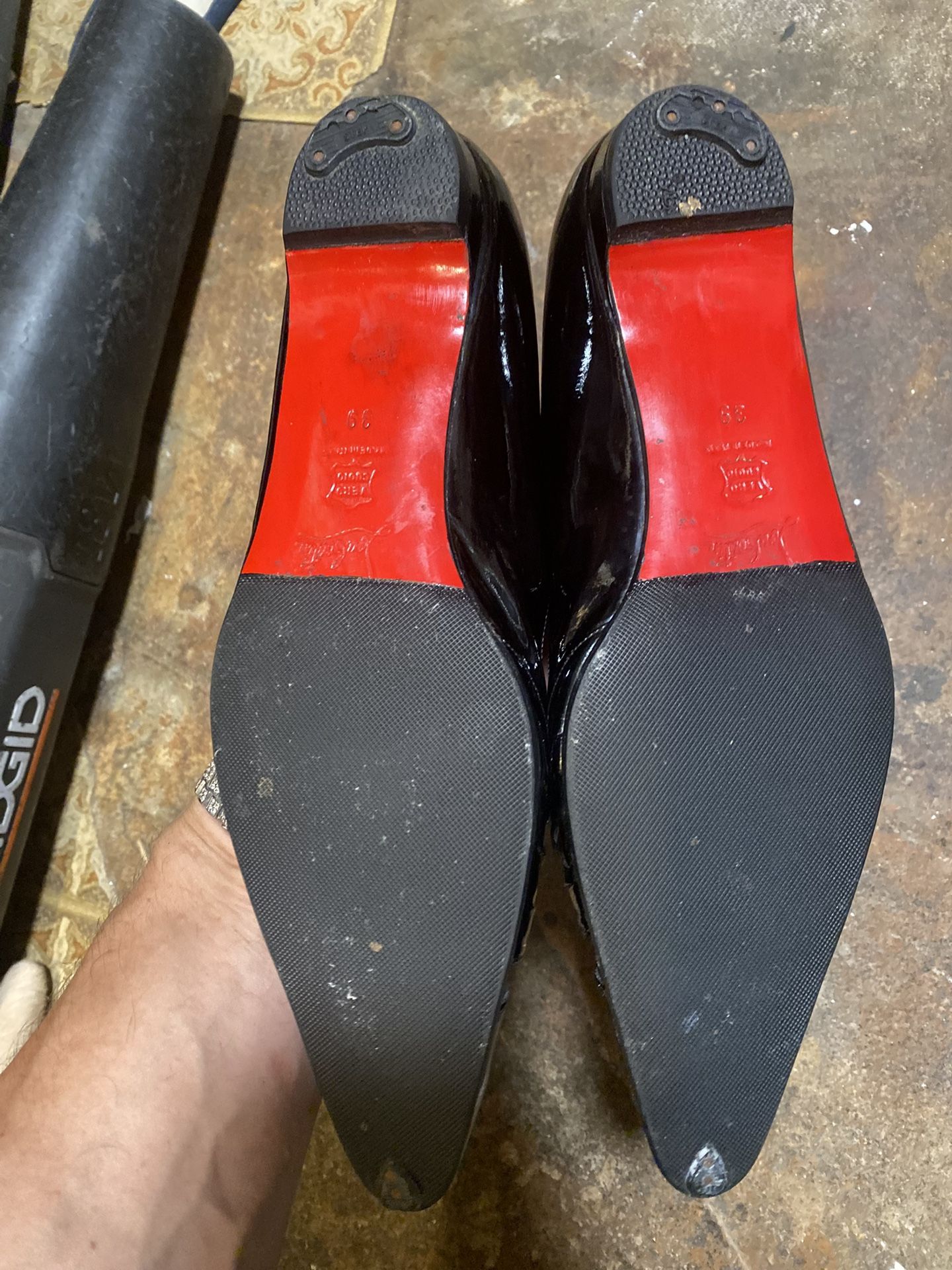Christian Louboutin Flats Womens Size 81/2 -9 ER Size 39