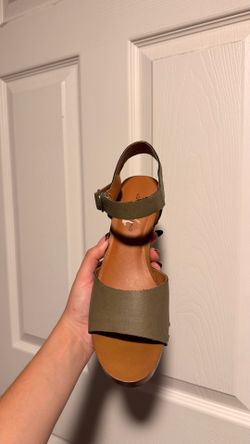 Lucky Brand Olive Green Studded Platform Sandals