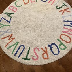 Soho 4 in 1 crib set and nursing chair