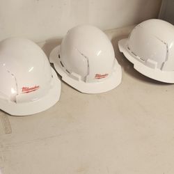 Milwaukee
BOLT White Type 1 Class C Front Brim Vented Hard Hat with 4 Point Ratcheting Suspension