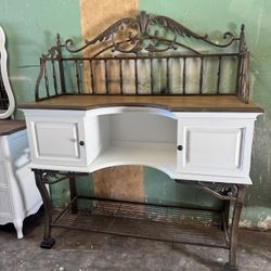 Beautiful Wine-rack/Sideboard Console Table