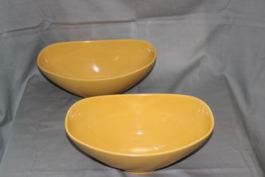 Oval yellow bowls