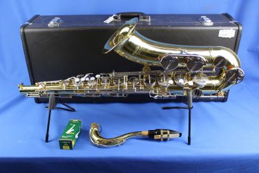YAMAHA Model YTS-23 Tenor SAXOPHONE Made In Japan w/ Mouthpiece & Hard Case