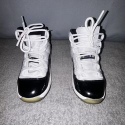 Jordan Retro 11s Size13c 