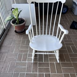 Rocking Chair 