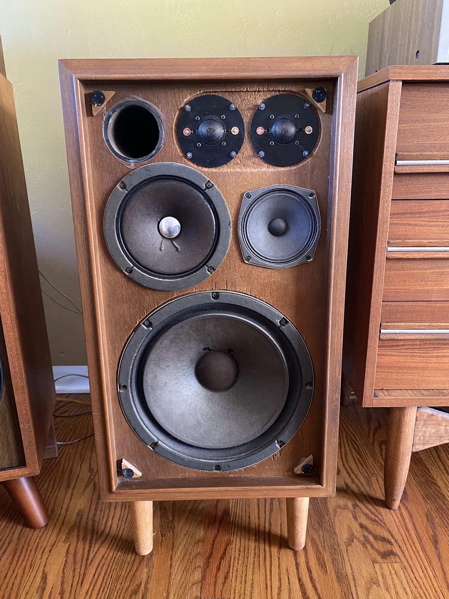 Sansui Vintage Speakers