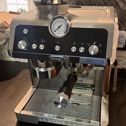 Delonghi Specialista Espresso Machine 