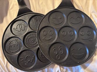 Mini pancakes skillets animals and faces