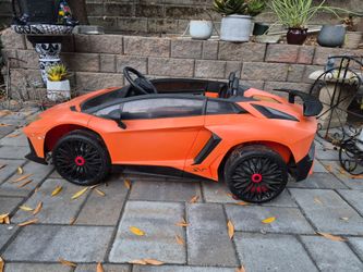 Lamborghini Aventador SV Kids Ride-On Car