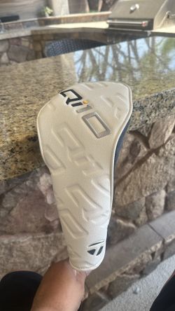 Brand new Taylor Made Qi10 Driver