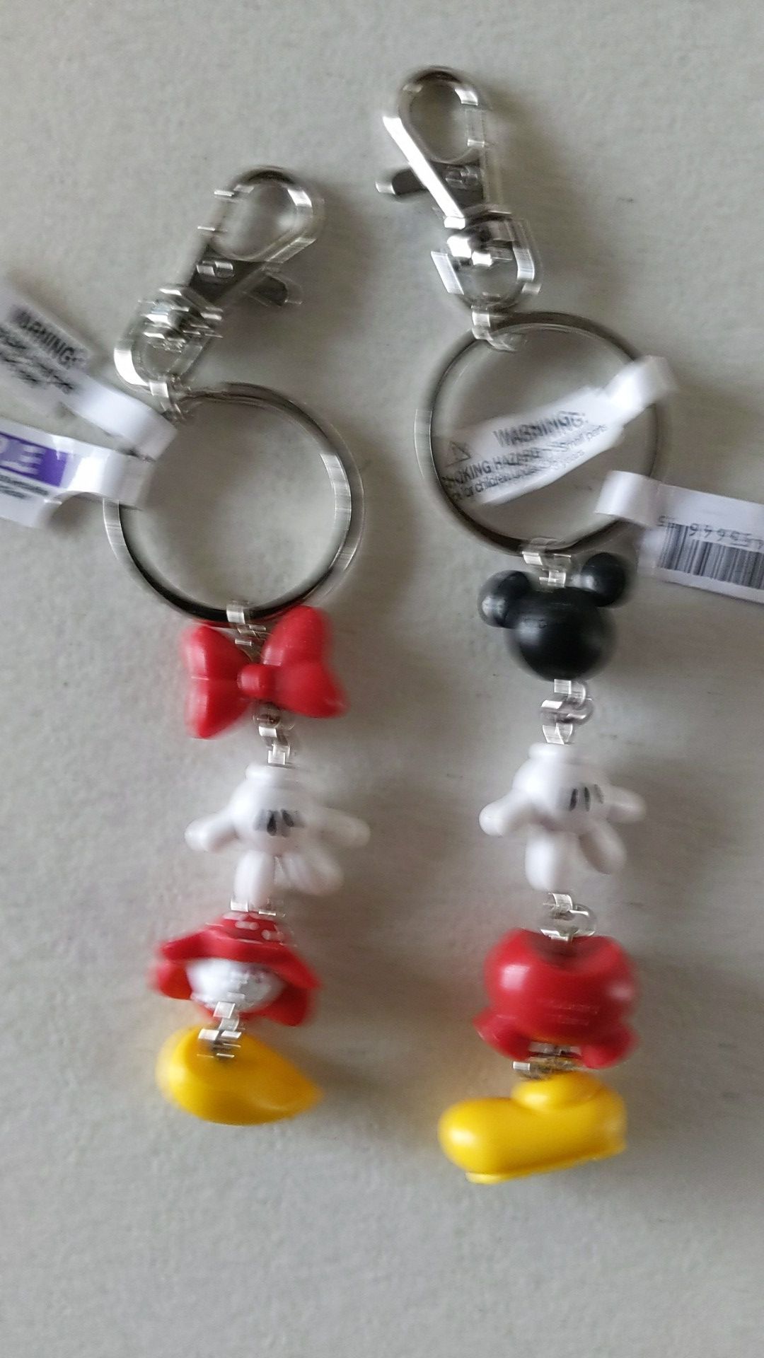 Disney Mickey and Minnie keychains new 8$