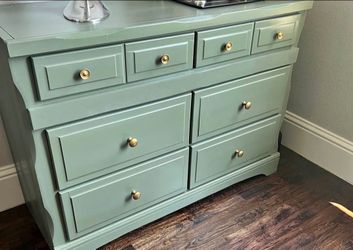 Greenish blue dresser (true color in first picture )