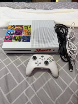 Xbox One S console,one controller,cables