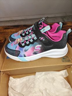Brand New Girls Skechers Size 3