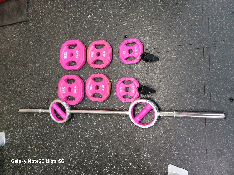 BodyRock Adjustable Barbell And Weights