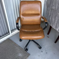 Office / Desk Chair 