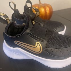 Toddler Nike shoes