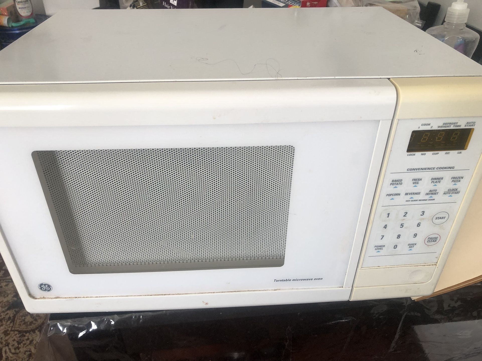 Excellent Condition Microwave