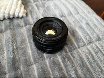 Canon RF 50mm F/1.8