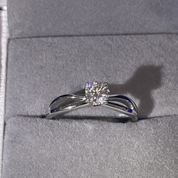 Moissanite Solitaire Ring Size 7 (READ DESCRIPTION)
