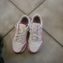 Original Nike Air Tennis Shoes