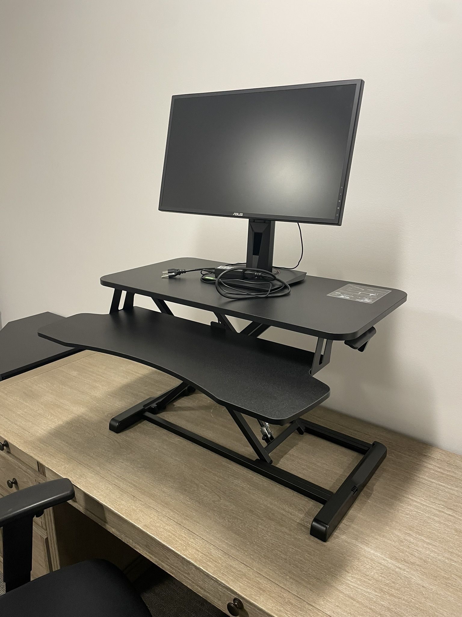Desktop Sit to Stand Converter