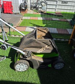 Lawnmower