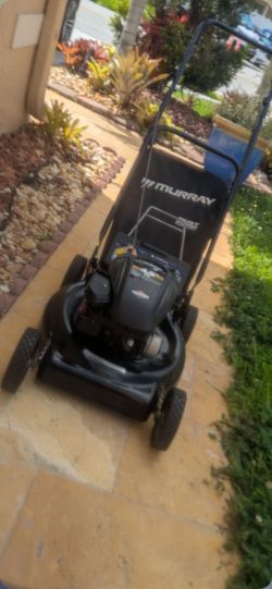Lawn mower/ Murray Select 4.5 Q Great Condition!
