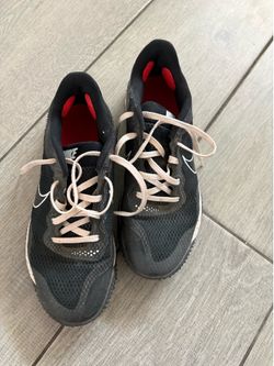 Size 8 Men’s Turf Shoes