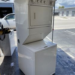Whirlpool Stackable Washer /dryer Combo 27” Width 
