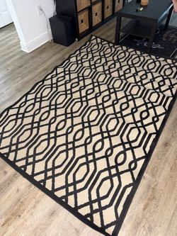 Rug - Geometric Area Rug