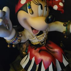 Large Pirate Minnie Figurine