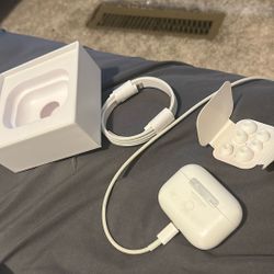AirPod Pros Used 