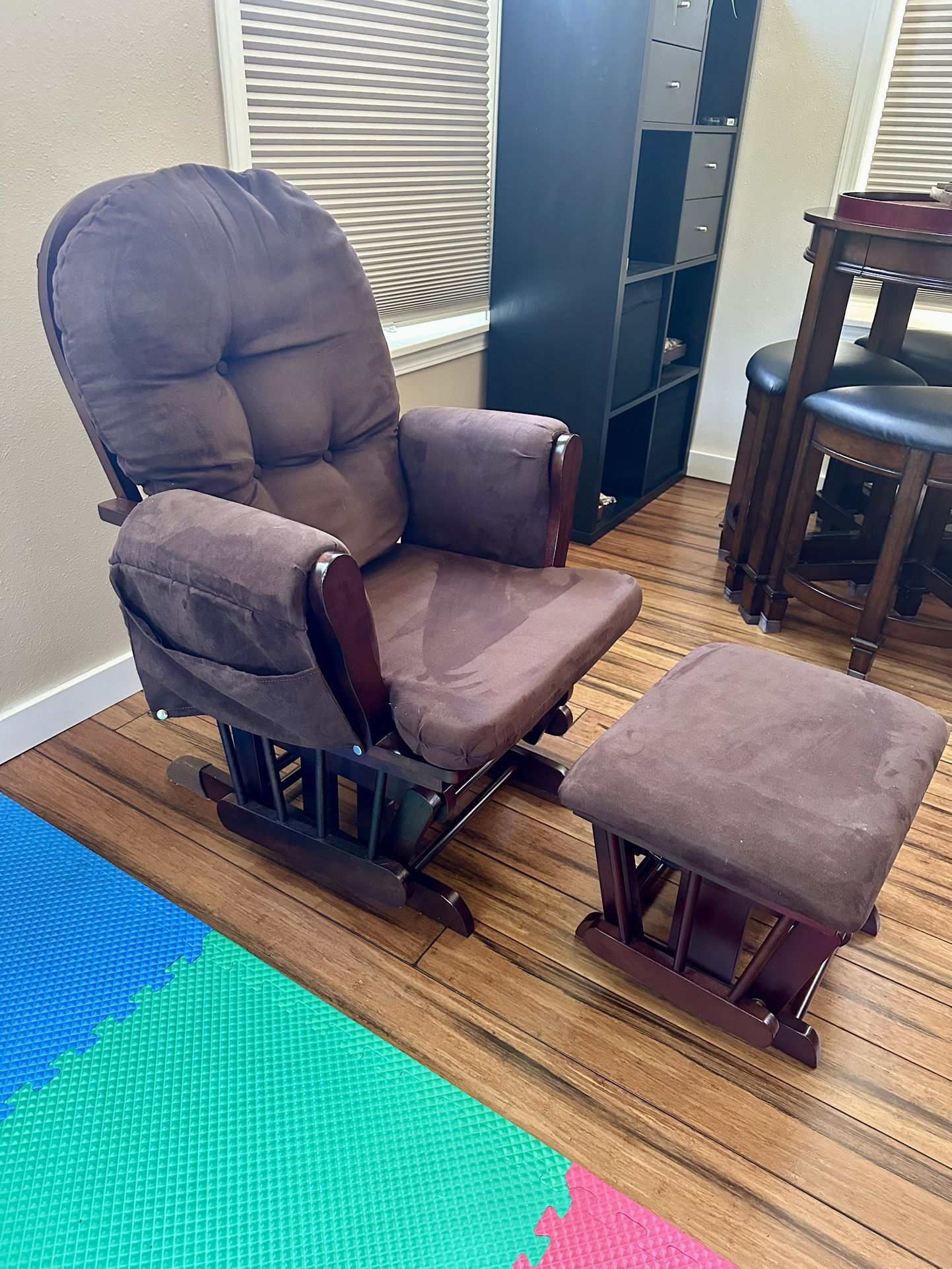 Glider & Ottoman Set
