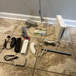 Nintendo Wii Console System Bundle w/ 2 Controllers & Wii Sports