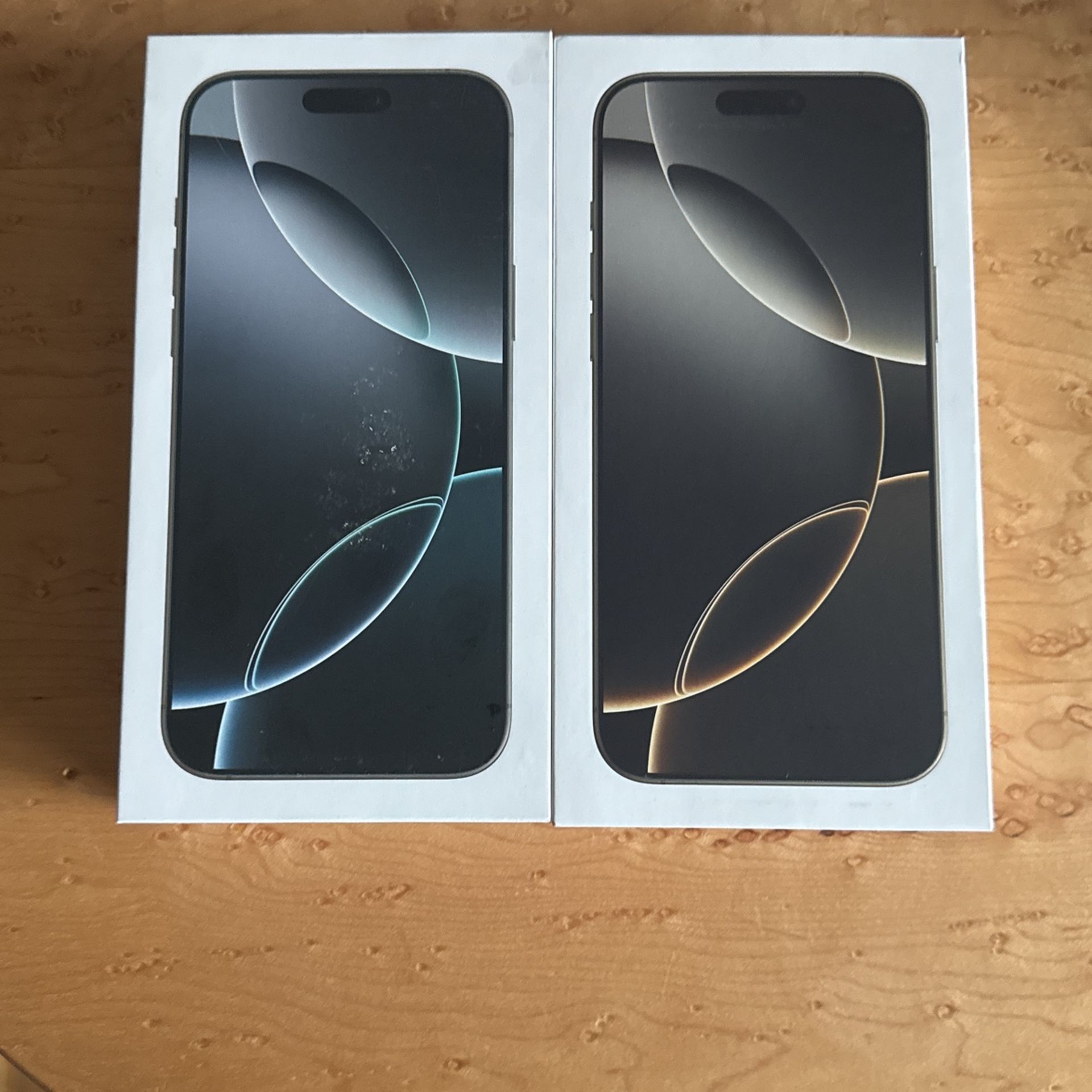NEW Unlocked iPhone 16 ProMax White Titanium 256GB 1195