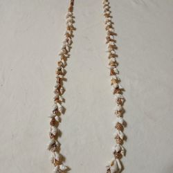 BRAND NEW SHELL NECKLACES 