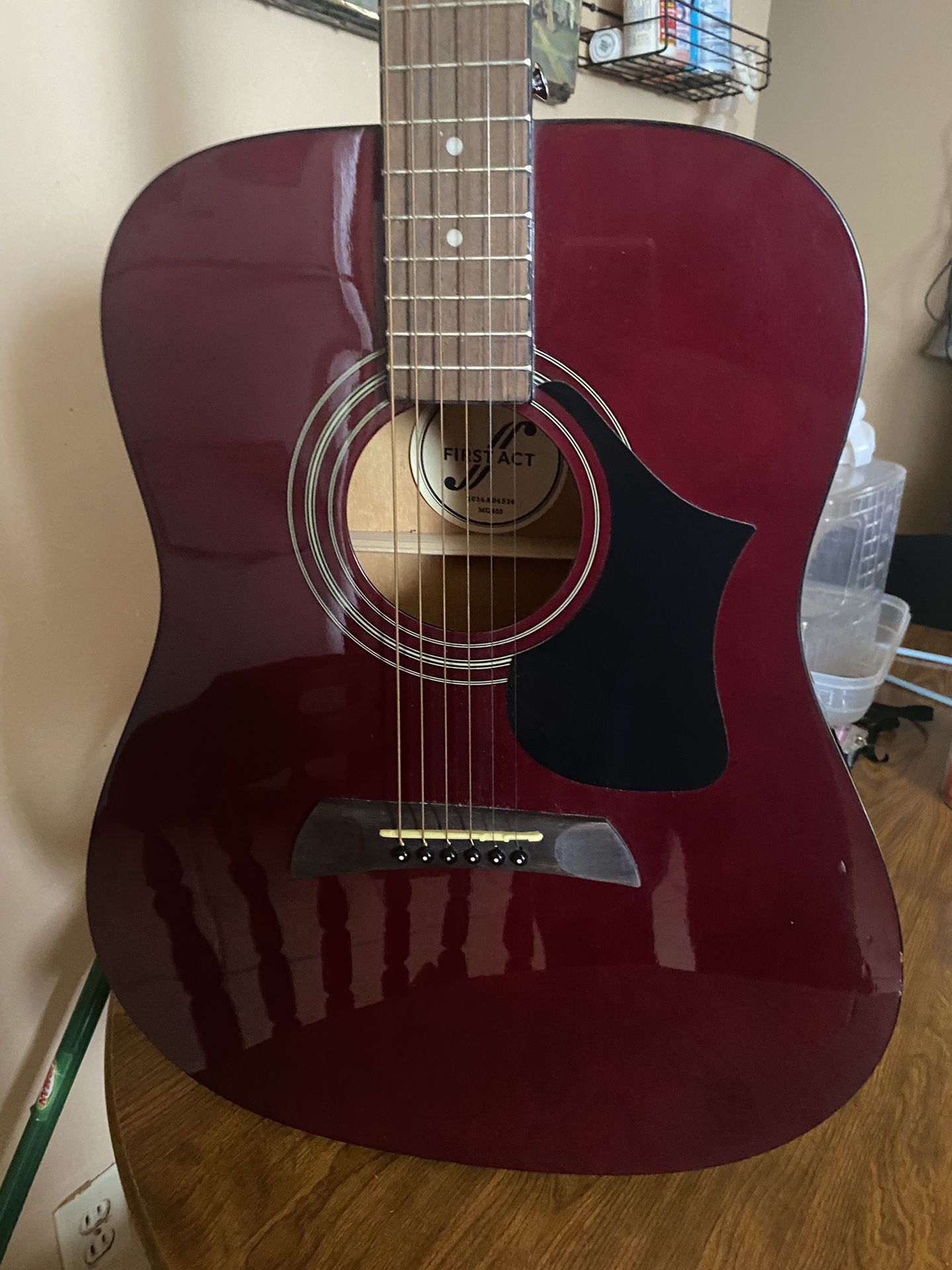 First act Guitar MG403