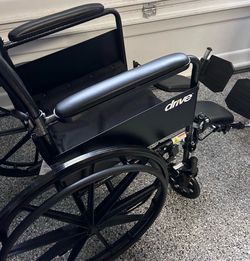 Drive medical transport wheelchair brand new wheel chair