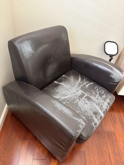 Free club chair