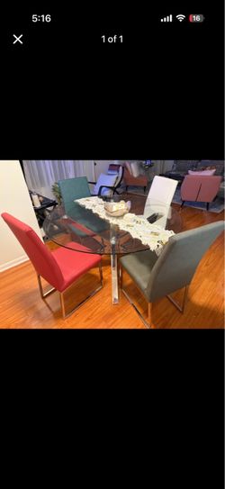 Round Glass Dining Table with 4 Chairs