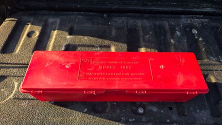 James King & Co Warning Triangle Flare Kit Model 1005